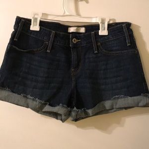 Levi’s frayed hem cutoff style denim jeans shorts